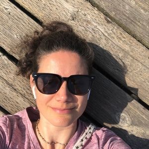 Meet your Posher, Melissa